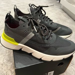 Sorel kinetic rush glow tennis shoes